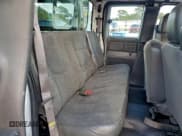 ✅ 2006 Chevrolet Silverado 2500HD Work Truck • VIN: 1GCHK29U06E267732 • Лот: 94176845. Опубликован ранее на Copart с пробегом 263 404 миль. Бесплатный доступ к архиву аукционных продаж из США и подробный отчёт об истории автомобиля на DreamBid. Изображение 10.