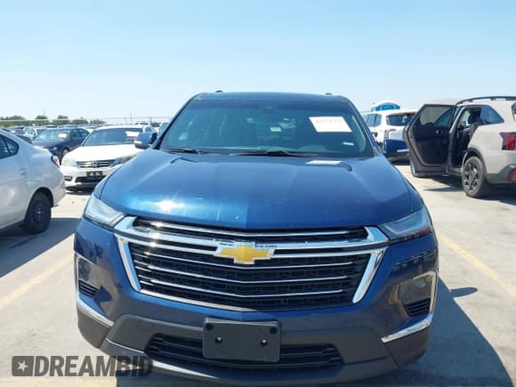 ✅ 2022 Chevrolet Traverse LT Cloth • VIN: 1GNERGKW1NJ104429 • Lot: 43174772. Wystawiony na IAAI z przebiegiem 66 873 mil. Bezpłatny archiwum sprzedaży aukcyjnych z USA i szczegółowy raport historii pojazdu na DreamBid. Zdjęcie 13.