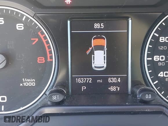 ✅ 2010 Audi Q5 Premium Plus • VIN: WA1LKAFP9AA096749 • Lot: 42058422. Listed on IAAI with 163,772 mi. Free auction sales archive from the USA and detailed vehicle history report at DreamBid. Image 15.