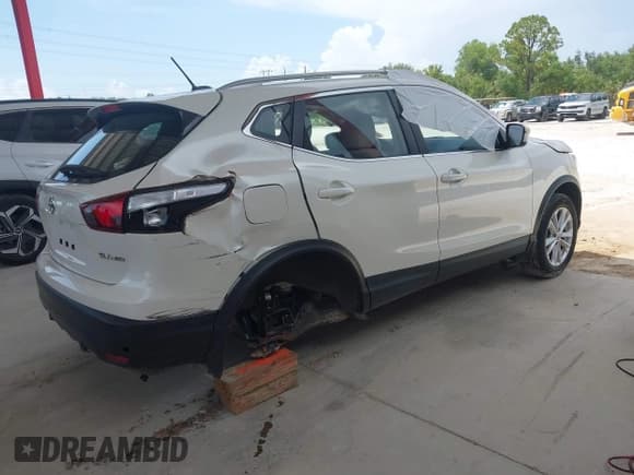 ✅ 2019 Nissan Rogue SL • VIN: JN1BJ1CR2KW625637 • Lot: 42921676. Wystawiony na IAAI z przebiegiem 43 424 mil. Bezpłatny archiwum sprzedaży aukcyjnych z USA i szczegółowy raport historii pojazdu na DreamBid. Zdjęcie 4.