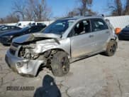 ✅ 2007 Chevrolet Equinox LS • VIN: 2CNDL13F176076225 • Лот: 82579234. Опубликован ранее на Copart с пробегом 431 226 миль. Бесплатный доступ к архиву аукционных продаж из США и подробный отчёт об истории автомобиля на DreamBid. Изображение 1.