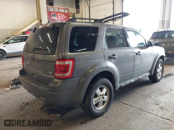 ✅ 2012 Ford Escape XLT • VIN: 1FMCU9DG6CKB43505 • Лот: 41851201. Опубликован ранее на IAAI с пробегом Не указан. Бесплатный доступ к архиву аукционных продаж из США и подробный отчёт об истории автомобиля на DreamBid. Изображение 4.