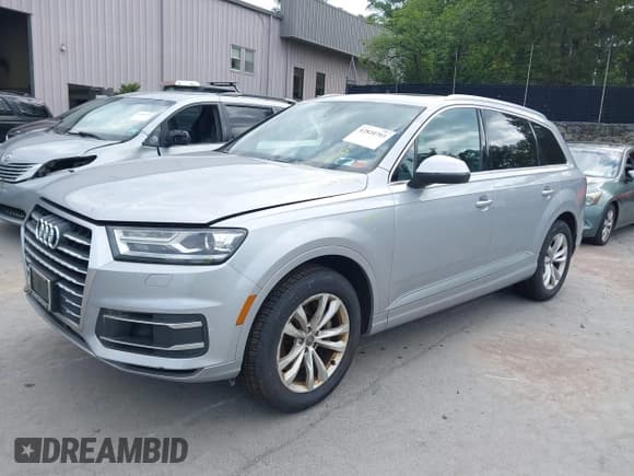 ✅ 2018 Audi Q7 Premium Plus • VIN: WA1LAAF77JD039368 • Lot: 42820703. Listed on IAAI with 265,629 mi. Free auction sales archive from the USA and detailed vehicle history report at DreamBid. Image 2.