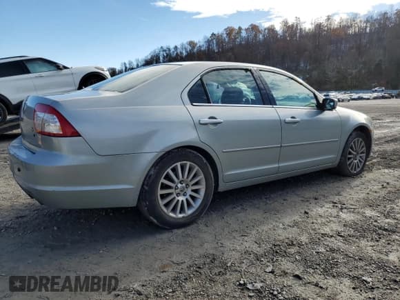 ✅ 2006 Mercury Milan Premier • VIN: 3MEHM08136R636326 • Lot: 92493205. Listed on Copart with 210,078 mi. Free auction sales archive from the USA and detailed vehicle history report at DreamBid. Image 3.