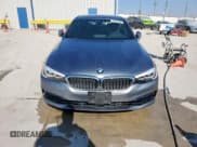 ✅ 2019 BMW 5 Series 540i • VIN: WBAJE5C52KWW03121 • Лот: 92425795. Опубликован ранее на Copart с пробегом 52 194 миль. Бесплатный доступ к архиву аукционных продаж из США и подробный отчёт об истории автомобиля на DreamBid. Изображение 5.