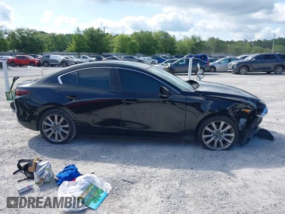 ✅ 2020 Mazda 3 Select • VIN: 3MZBPACL5LM135148 • Lot: 42263031. Listed on IAAI with 85,739 mi. Free auction sales archive from the USA and detailed vehicle history report at DreamBid. Image 14.
