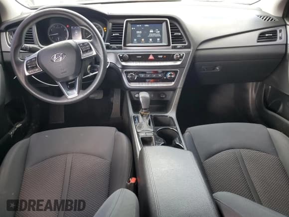 ✅ 2019 Hyundai Sonata SE • VIN: 5NPE24AF1KH785614 • Lot: 42476893. Listed on Copart with 66,350 mi. Free auction sales archive from the USA and detailed vehicle history report at DreamBid. Image 8.
