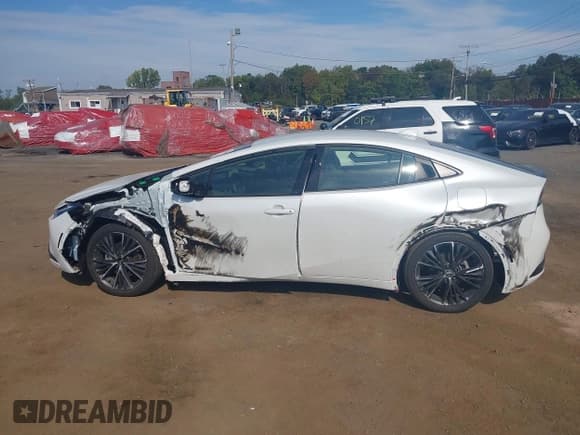 ✅ 2024 Toyota Prius LE • VIN: JTDADABU6R3015760 • Лот: 43278089. Опубликован ранее на IAAI с пробегом 6 628 миль. Бесплатный доступ к архиву аукционных продаж из США и подробный отчёт об истории автомобиля на DreamBid. Изображение 14.