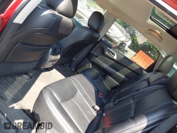 ✅ 2015 Nissan Pathfinder Platinum • VIN: 5N1AR2MM9FC653285 • Lot: 42810357. Listed on IAAI with 82,800 mi. Free auction sales archive from the USA and detailed vehicle history report at DreamBid. Image 20.