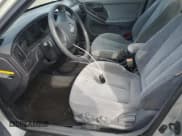 ✅ 2004 Hyundai Elantra GLS • VIN: KMHDN46D34U716390 • Lot: 70503985. Wystawiony na Copart z przebiegiem 33 984 mil. Bezpłatny archiwum sprzedaży aukcyjnych z USA i szczegółowy raport historii pojazdu na DreamBid. Zdjęcie 7.