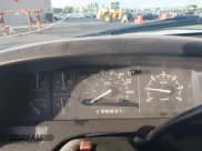 ✅ 1994 Ford F-150 • VIN: 1FTEX14HXRKB91709 • Lot: 43430273. Wystawiony na IAAI z przebiegiem 83 065 mil. Bezpłatny archiwum sprzedaży aukcyjnych z USA i szczegółowy raport historii pojazdu na DreamBid. Zdjęcie 7.