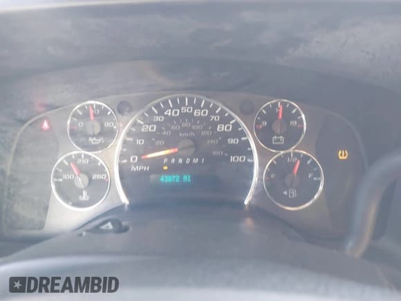 ✅ 2019 Chevrolet Express Cargo • VIN: 1GCWGAFP6K1279662 • Lot: 41627731. Listed on IAAI with 43,872 mi. Free auction sales archive from the USA and detailed vehicle history report at DreamBid. Image 7.