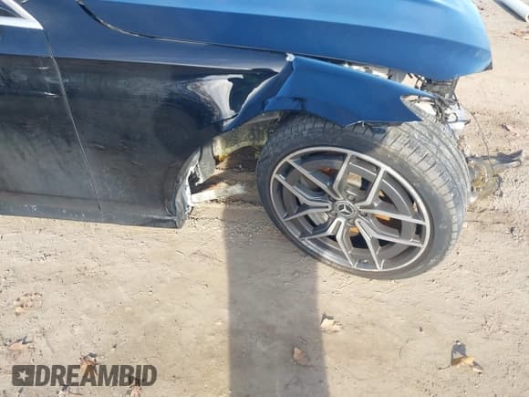 ✅ 2021 Mercedes-Benz E 350 • VIN: W1KZF8EB3MA952625 • Lot: 43689848. Wystawiony na IAAI z przebiegiem 35 498 mil. Bezpłatny archiwum sprzedaży aukcyjnych z USA i szczegółowy raport historii pojazdu na DreamBid. Zdjęcie 19.