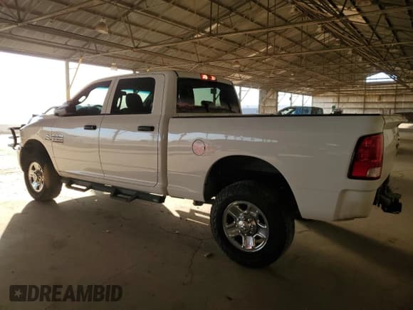 ✅ 2018 Ram 2500 Tradesman • VIN: 3C6UR5CL3JG127579 • Lot: 92178025. Listed on Copart with 223,049 mi. Free auction sales archive from the USA and detailed vehicle history report at DreamBid. Image 2.
