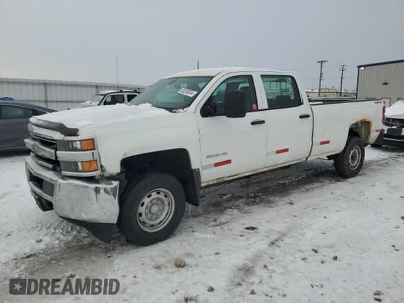 ✅ 2015 Chevrolet Silverado 2500HD Work Truck • VIN: 1GC1KUEG6FF141981 • Лот: 85260834. Опубликован ранее на Copart с пробегом 267 556 миль. Бесплатный доступ к архиву аукционных продаж из США и подробный отчёт об истории автомобиля на DreamBid. Изображение 1.