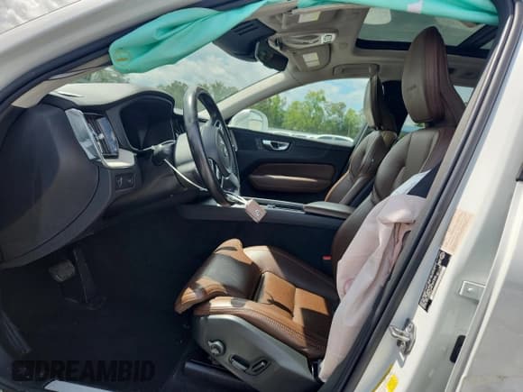 ✅ 2019 Volvo XC60 Inscription • VIN: YV4A22RL6K1314401 • Лот: 69074955. Опубликован ранее на Copart с пробегом 74 541 миль. Бесплатный доступ к архиву аукционных продаж из США и подробный отчёт об истории автомобиля на DreamBid. Изображение 7.