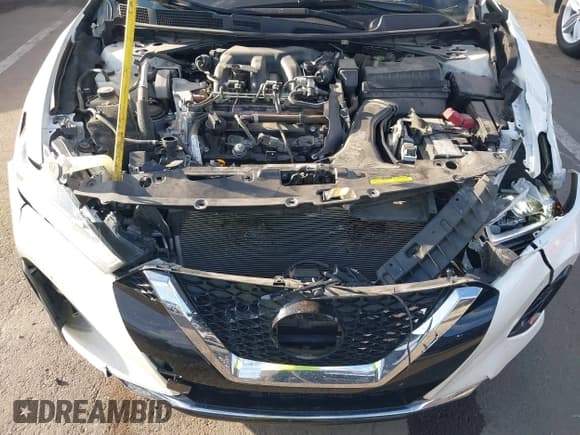 ✅ 2020 Nissan Maxima SR • VIN: 1N4AA6EV5LC385959 • Lot: 43395844. Listed on IAAI with 120,332 mi. Free auction sales archive from the USA and detailed vehicle history report at DreamBid. Image 10.