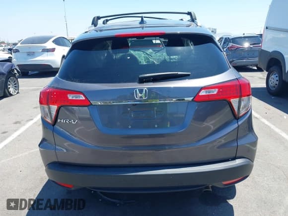 ✅ 2020 Honda HR-V EX-L • VIN: 3CZRU5H74LM717877 • Lot: 42806209. Listed on IAAI with Not provided. Free auction sales archive from the USA and detailed vehicle history report at DreamBid. Image 17.