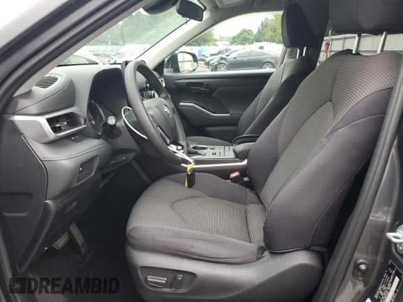 ✅ 2020 Toyota Highlander L • VIN: 5TDCZRBH6LS516892 • Лот: 81736365. Опубликован ранее на Copart с пробегом 61 999 миль. Бесплатный доступ к архиву аукционных продаж из США и подробный отчёт об истории автомобиля на DreamBid. Изображение 7.