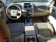 ✅ 2009 Ford Escape XLT • VIN: 1FMCU93G89KB95633 • Lot: 93309725. Listed on Copart with 111,566 mi. Free auction sales archive from the USA and detailed vehicle history report at DreamBid. Image 8.