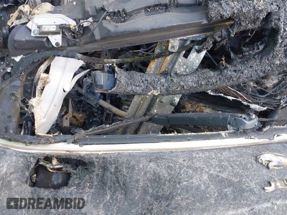 ✅ 2020 Jaguar F-Pace 25t Premium • VIN: SADCJ2FX5LA630805 • Lot: 41983677. Listed on IAAI with Not provided. Free auction sales archive from the USA and detailed vehicle history report at DreamBid. Image 7.