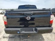 ✅ 2018 Nissan Titan Platinum Reserve • VIN: 1N6BA1F4XJN517703 • Lot: 57260955. Wystawiony na Copart z przebiegiem 110 678 mil. Bezpłatny archiwum sprzedaży aukcyjnych z USA i szczegółowy raport historii pojazdu na DreamBid. Zdjęcie 6.