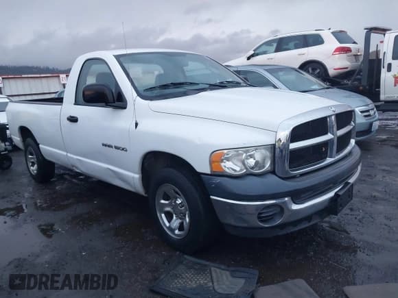 ✅ 2005 Dodge 1500 ST • VIN: 1D7HA16K55J649105 • Лот: 43645360. Опубликован ранее на IAAI с пробегом 137 519 миль. Бесплатный доступ к архиву аукционных продаж из США и подробный отчёт об истории автомобиля на DreamBid. Изображение 1.
