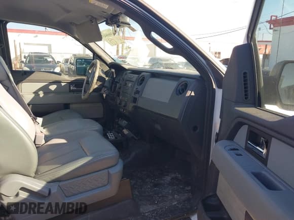 ✅ 2013 Ford F-150 STX • VIN: 1FTFX1EF8DKD97136 • Lot: 43860443. Listed on IAAI with 157,152 mi. Free auction sales archive from the USA and detailed vehicle history report at DreamBid. Image 5.