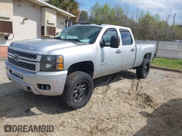 ✅ 2012 Chevrolet Silverado 2500HD LT • VIN: 1GC1KXC85CF242910 • Лот: 41937597. Опубликован ранее на IAAI с пробегом 199 164 миль. Бесплатный доступ к архиву аукционных продаж из США и подробный отчёт об истории автомобиля на DreamBid. Изображение 17.