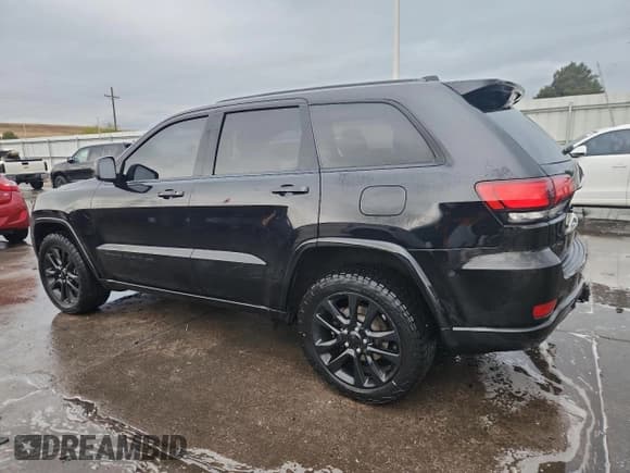✅ 2018 Jeep Grand Cherokee Upland • VIN: 1C4RJFAG3JC342769 • Lot: 85571015. Listed on Copart with 94,407 mi. Free auction sales archive from the USA and detailed vehicle history report at DreamBid. Image 2.