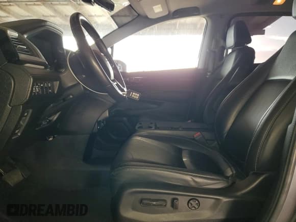 ✅ 2022 Honda Odyssey Touring • VIN: 5FNRL6H85NB043785 • Lot: 81160045. Listed on Copart with 193,024 mi. Free auction sales archive from the USA and detailed vehicle history report at DreamBid. Image 7.