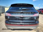 ✅ 2021 Lincoln Nautilus Standard • VIN: 2LMPJ8J91MBL11402 • Lot: 82134435. Listed on Copart with 48,879 mi. Free auction sales archive from the USA and detailed vehicle history report at DreamBid. Image 6.