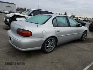 2003 Chevrolet Malibu with VIN 1G1ND52J33M541241, listed as a Copart auction lot 81728674 with 173,694 mi miles and Clean title. Bid and sale history available at DreamBid. Image 3.