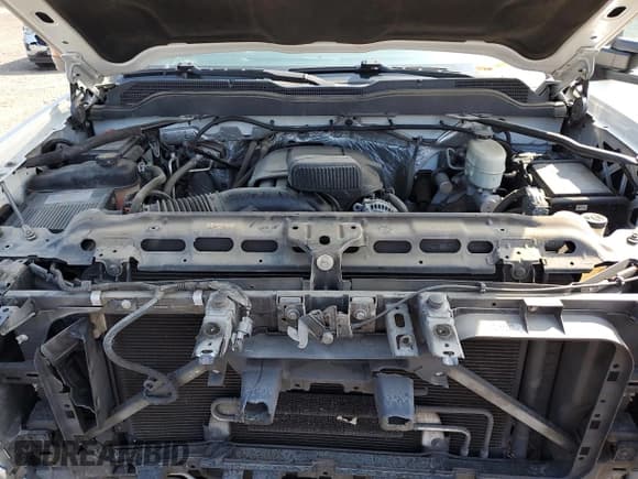 ✅ 2017 Chevrolet Silverado 2500HD LT • VIN: 1GC1KVEG4HF110138 • Lot: 71851005. Listed on Copart with 109,875 mi. Free auction sales archive from the USA and detailed vehicle history report at DreamBid. Image 11.