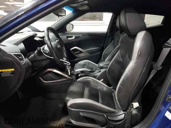 ✅ 2016 Hyundai Veloster Turbo • VIN: KMHTC6AE9GU273115 • Lot: 86998524. Wystawiony na Copart z przebiegiem 62 285 mil. Bezpłatny archiwum sprzedaży aukcyjnych z USA i szczegółowy raport historii pojazdu na DreamBid. Zdjęcie 7.