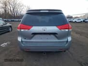 ✅ 2013 Toyota Sienna L • VIN: 5TDZK3DC3DS323954 • Лот: 95654895. Опубликован ранее на Copart с пробегом 278 365 миль. Бесплатный доступ к архиву аукционных продаж из США и подробный отчёт об истории автомобиля на DreamBid. Изображение 6.
