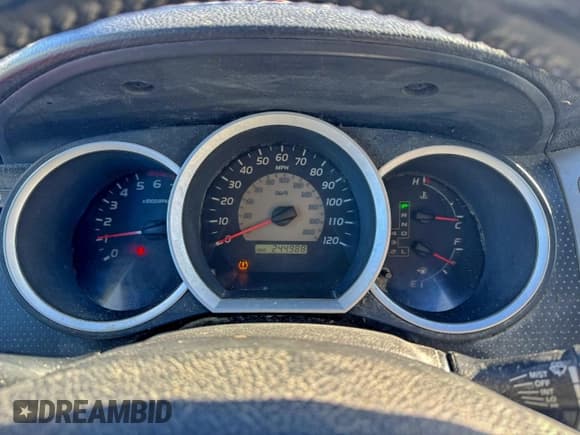 ✅ 2008 Toyota Tacoma • VIN: 5TEUU42N98Z523308 • Lot: 95582165. Listed on Copart with 244,988 mi. Free auction sales archive from the USA and detailed vehicle history report at DreamBid. Image 8.