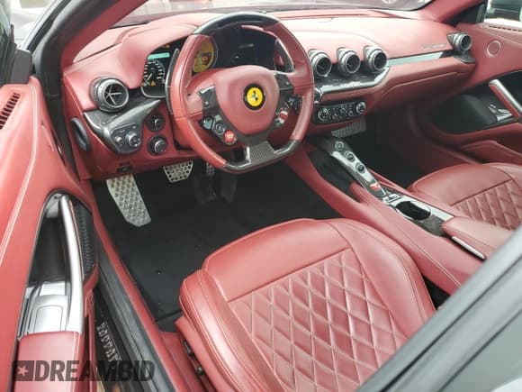 ✅ 2014 Ferrari F12 • VIN: ZFF74UFAXE0202704 • Лот: 57329915. Опубликован ранее на Copart с пробегом 17 783 миль. Бесплатный доступ к архиву аукционных продаж из США и подробный отчёт об истории автомобиля на DreamBid. Изображение 8.