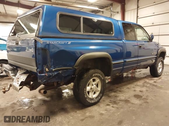 ✅ 1997 Dodge 1500 • VIN: 3B7HF13ZXVG801149 • Lot: 42903225. Wystawiony na IAAI z przebiegiem 213 225 mil. Bezpłatny archiwum sprzedaży aukcyjnych z USA i szczegółowy raport historii pojazdu na DreamBid. Zdjęcie 4.