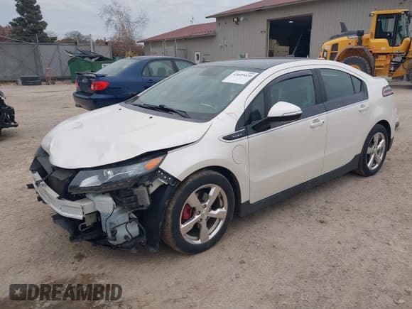 ✅ 2012 Chevrolet Volt • VIN: 1G1RD6E42CU113755 • Lot: 43609420. Listed on IAAI with 131,630 mi. Free auction sales archive from the USA and detailed vehicle history report at DreamBid. Image 2.