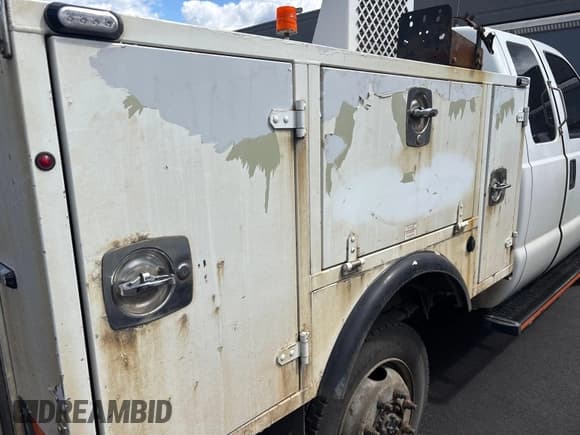 ✅ 2014 Ford F-250 XL • VIN: 1FT7X2B64EEB70802 • Lot: 42155121. Listed on IAAI with 388,035 mi. Free auction sales archive from the USA and detailed vehicle history report at DreamBid. Image 1.