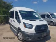 ✅ 2020 Ford Transit Cargo • VIN: 1FTYE1C82LKA63573 • Lot: 42900119. Wystawiony na IAAI z przebiegiem 218 177 mil. Bezpłatny archiwum sprzedaży aukcyjnych z USA i szczegółowy raport historii pojazdu na DreamBid. Zdjęcie 1.