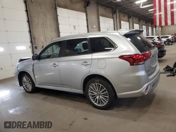 2022 Mitsubishi Outlander SEL с VIN JA4J2VA72NZ032923, выставлен на аукционе Copart как лот 82731555 с пробегом 99 819 миль миль и Списание • Salvage title. История ставок и продаж доступна на DreamBid. Изображение 2.