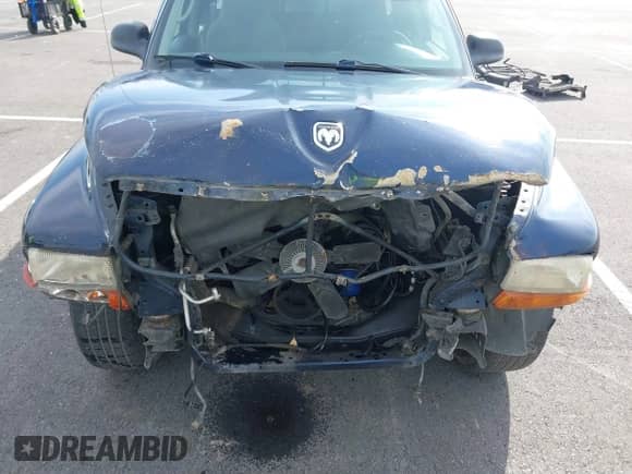 2004 Dodge Dakota Sport z VIN 1D7GL32NX4S690551, wystawiony jako IAAI lot #41421933 z przebiegiem 94 638 mil mil oraz . Historia ofert i sprzedaży dostępna na DreamBid. Obrazek 6.