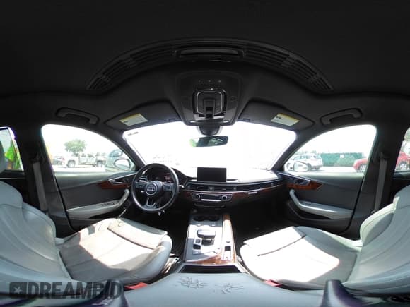 ✅ 2017 Audi A4 Prestige • VIN: WAUFNAF49HN038771 • Lot: 42210531. Wystawiony na IAAI z przebiegiem 118 384 mil. Bezpłatny archiwum sprzedaży aukcyjnych z USA i szczegółowy raport historii pojazdu na DreamBid. Zdjęcie 18.