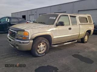 ✅ 2003 GMC Sierra 1500 SLT • VIN: 2GTEK19T631318376 • Лот: 95082395. Опубликован ранее на Copart с пробегом 271 577 миль. Бесплатный доступ к архиву аукционных продаж из США и подробный отчёт об истории автомобиля на DreamBid. Изображение 1.