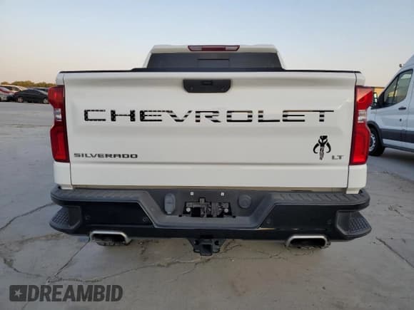 ✅ 2021 Chevrolet Silverado 1500 LT Trail Boss • VIN: 3GCPYFED6MG112728 • Lot: 75217694. Wystawiony na Copart z przebiegiem 46 010 mil. Bezpłatny archiwum sprzedaży aukcyjnych z USA i szczegółowy raport historii pojazdu na DreamBid. Zdjęcie 6.