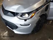 ✅ 2017 Chevrolet Bolt EV Premier • VIN: 1G1FX6S02H4174493 • Lot: 41598284. Wystawiony na IAAI z przebiegiem 82 430 mil. Bezpłatny archiwum sprzedaży aukcyjnych z USA i szczegółowy raport historii pojazdu na DreamBid. Zdjęcie 6.