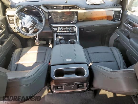 ✅ 2025 GMC Sierra 1500 Denali • VIN: 1GTUUGEL7SZ155175 • Лот: 71196275. Опубликован ранее на Copart с пробегом 22 822 миль. Бесплатный доступ к архиву аукционных продаж из США и подробный отчёт об истории автомобиля на DreamBid. Изображение 8.