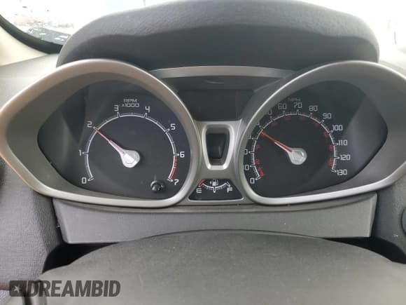 ✅ 2011 Ford Fiesta SES • VIN: 3FADP4FJ5BM145481 • Lot: 81997165. Wystawiony na Copart z przebiegiem Nie podano. Bezpłatny archiwum sprzedaży aukcyjnych z USA i szczegółowy raport historii pojazdu na DreamBid. Zdjęcie 9.